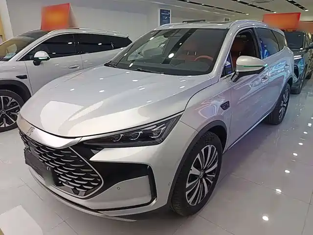 2025 BYD Tang