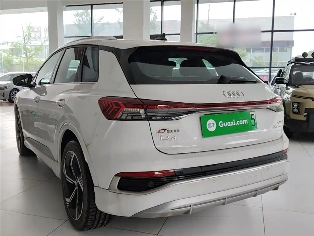 Audi Q4 e-tron 2024 40 e-tron