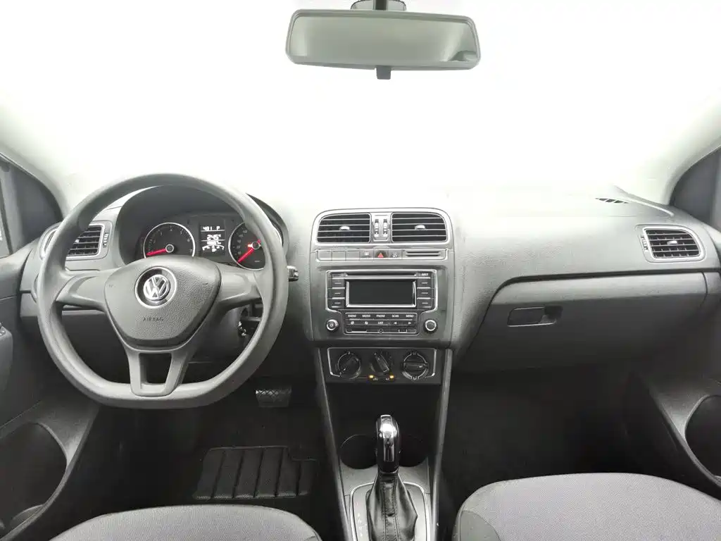 Volkswagen Polo — миниатюра 5
