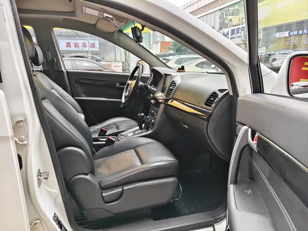 Chevrolet Captiva — миниатюра 7