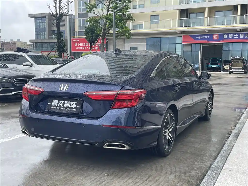 Honda Inspire — миниатюра 9