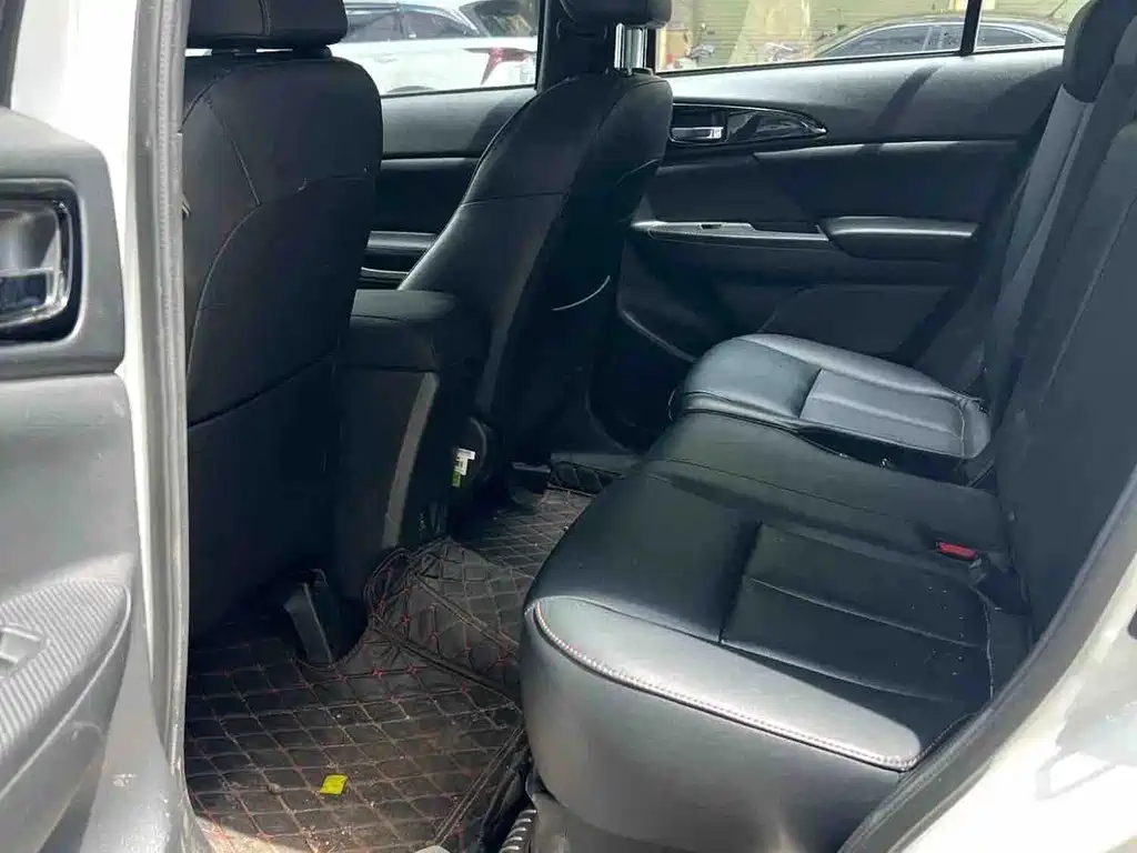 Mitsubishi Eclipse Cross — миниатюра 4