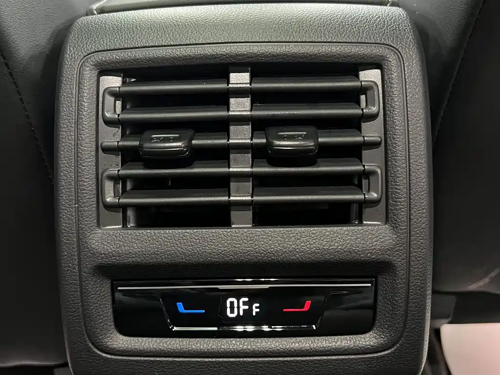 Volkswagen Golf — миниатюра 21
