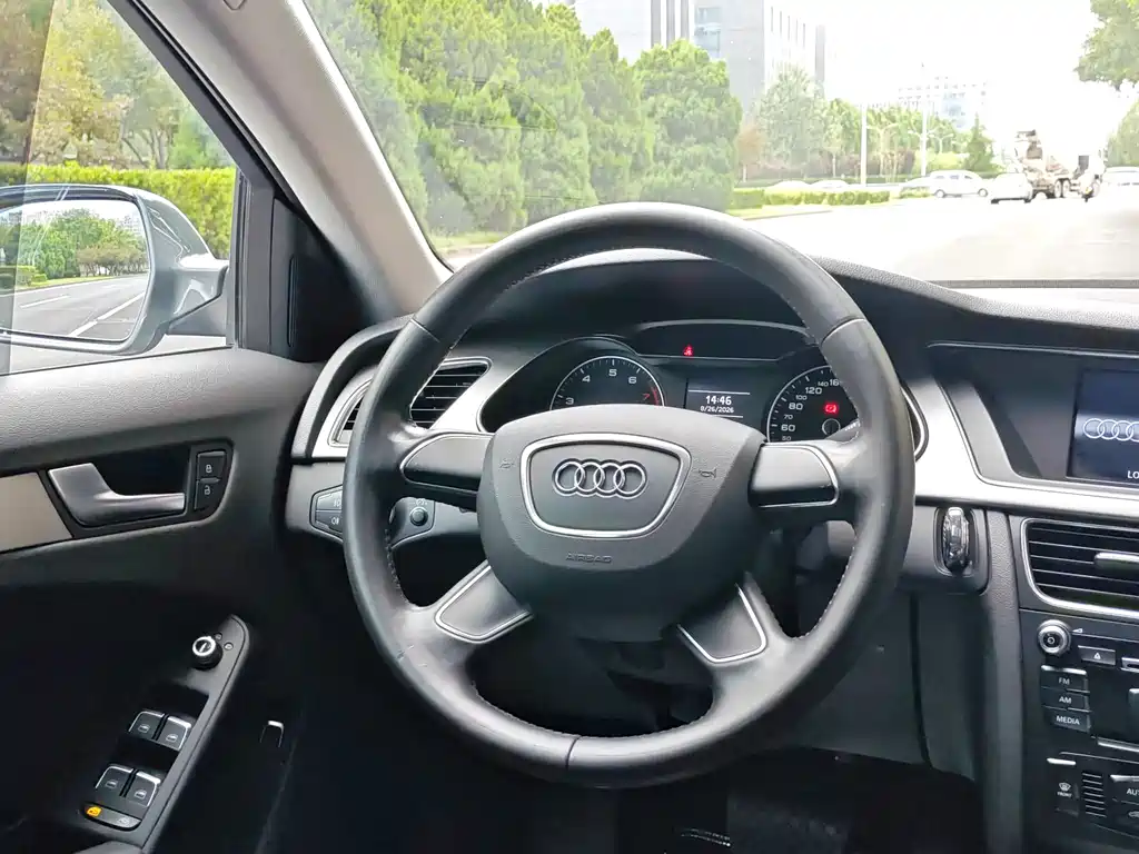 Audi A4L — миниатюра 10