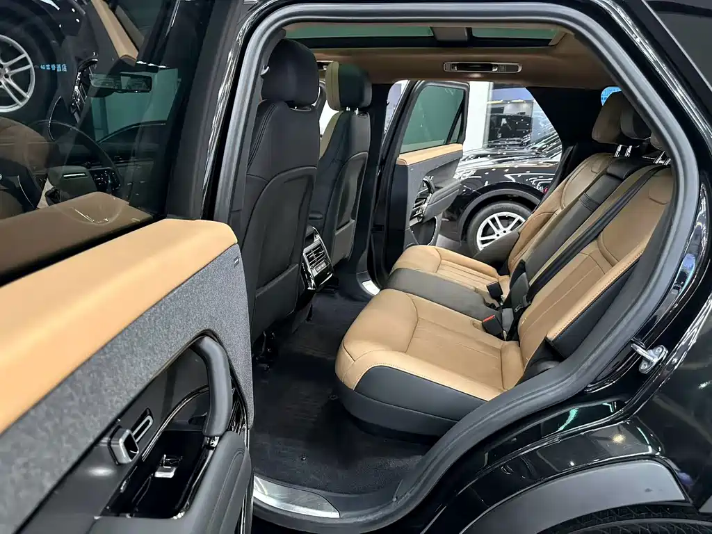Land Rover Range Rover Sport 2023 400PS Dynamic SE