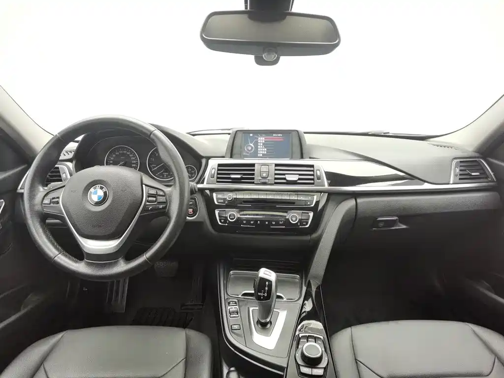 BMW 3 Series — миниатюра 5