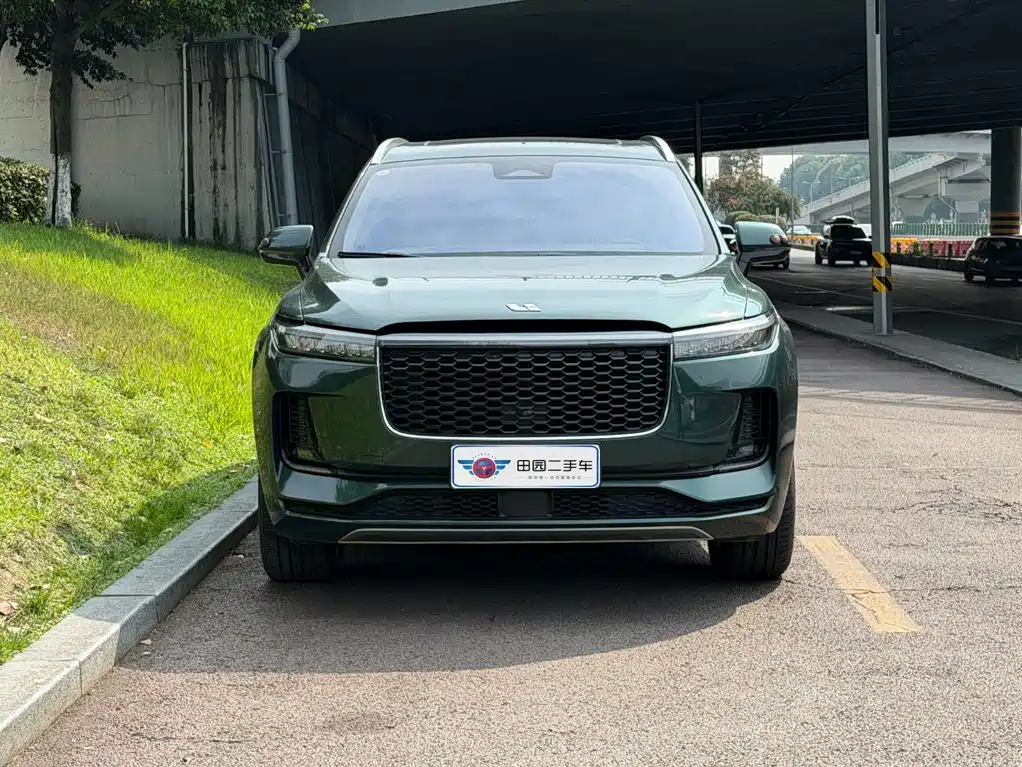 Li Auto ONE 2021 6 мест