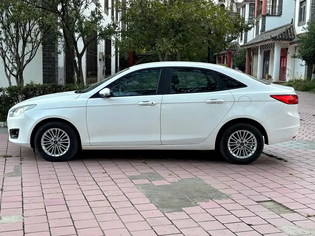 Ford Escort — миниатюра 4