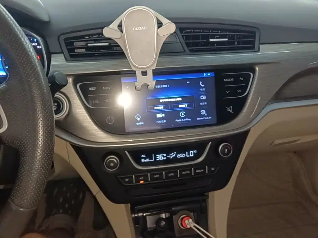 Geely Emgrand — миниатюра 13