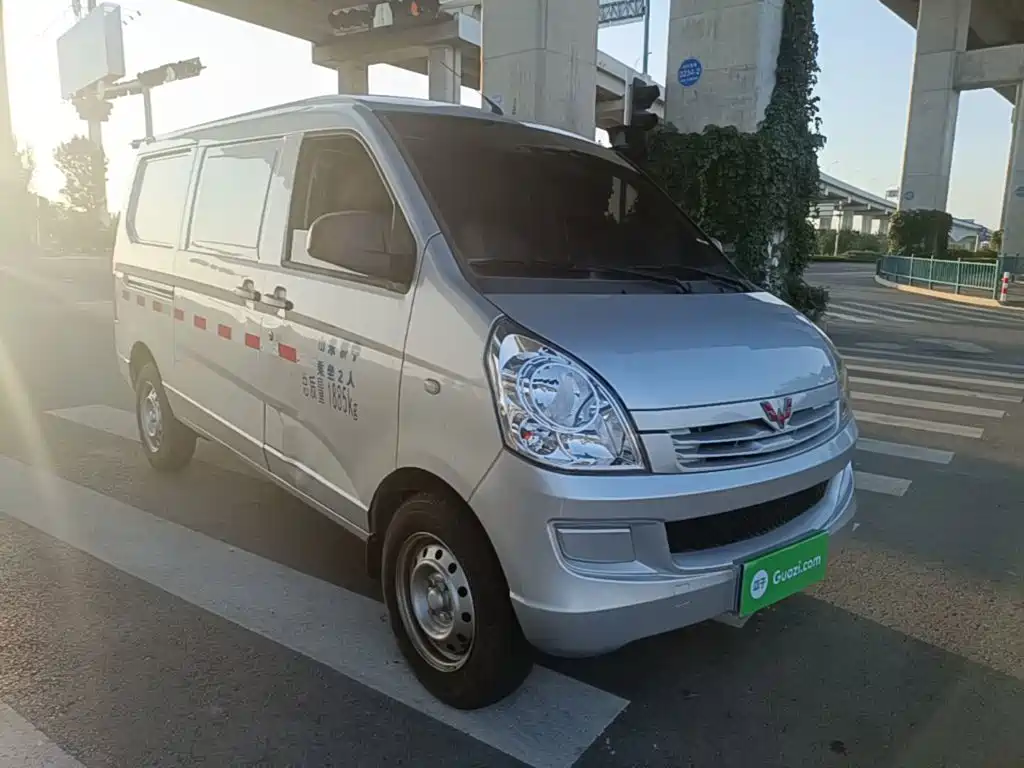 Wuling Rongguang S — миниатюра 4