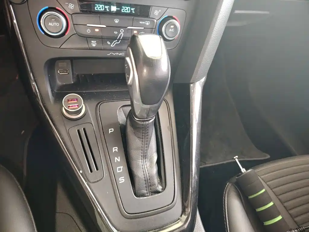Ford Focus — миниатюра 10