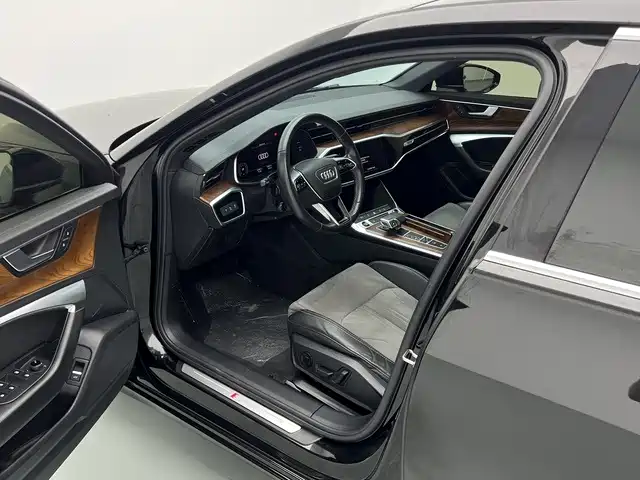 Audi A6L — миниатюра 10