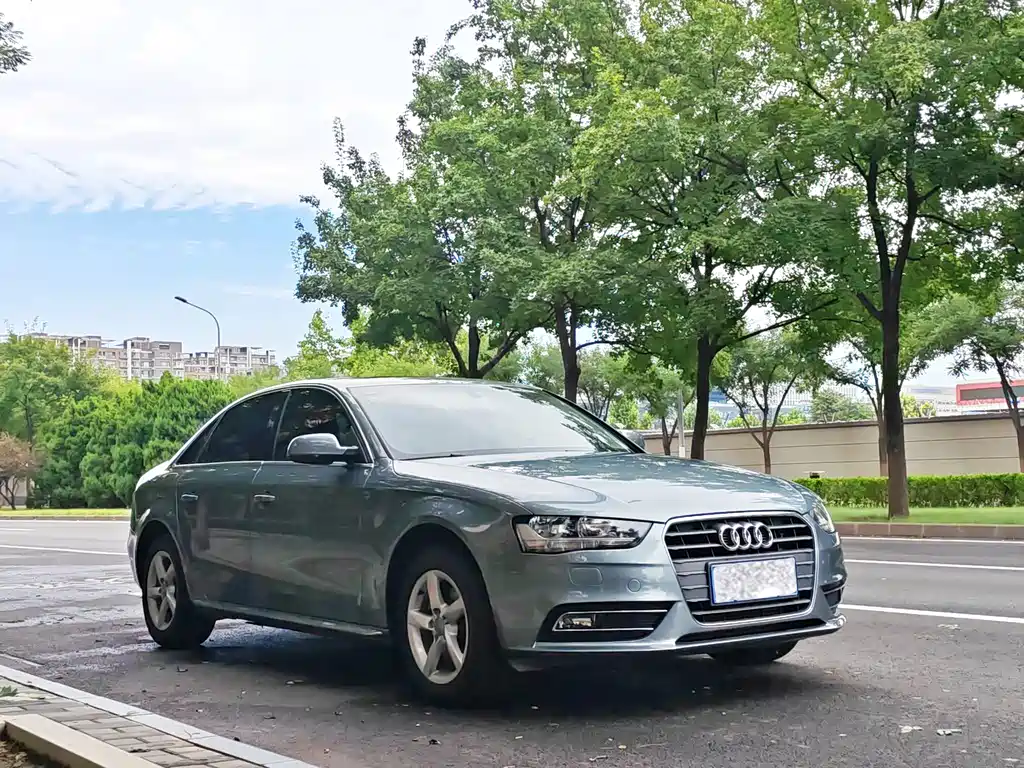 Audi A4L — миниатюра 2