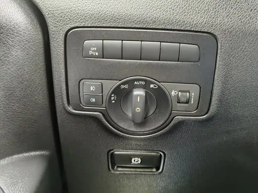Mercedes-Benz Vito — миниатюра 21