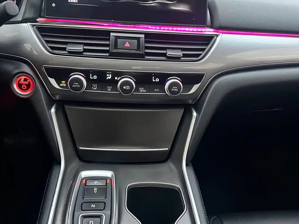 Honda Accord — миниатюра 14
