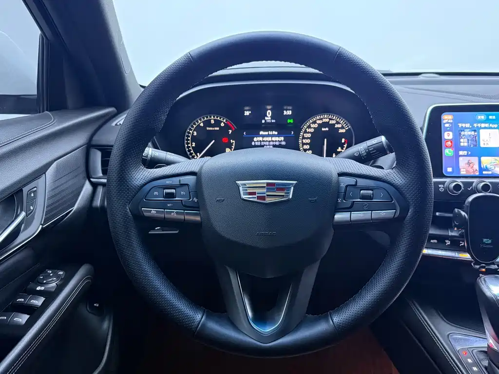Cadillac CT4 — миниатюра 21