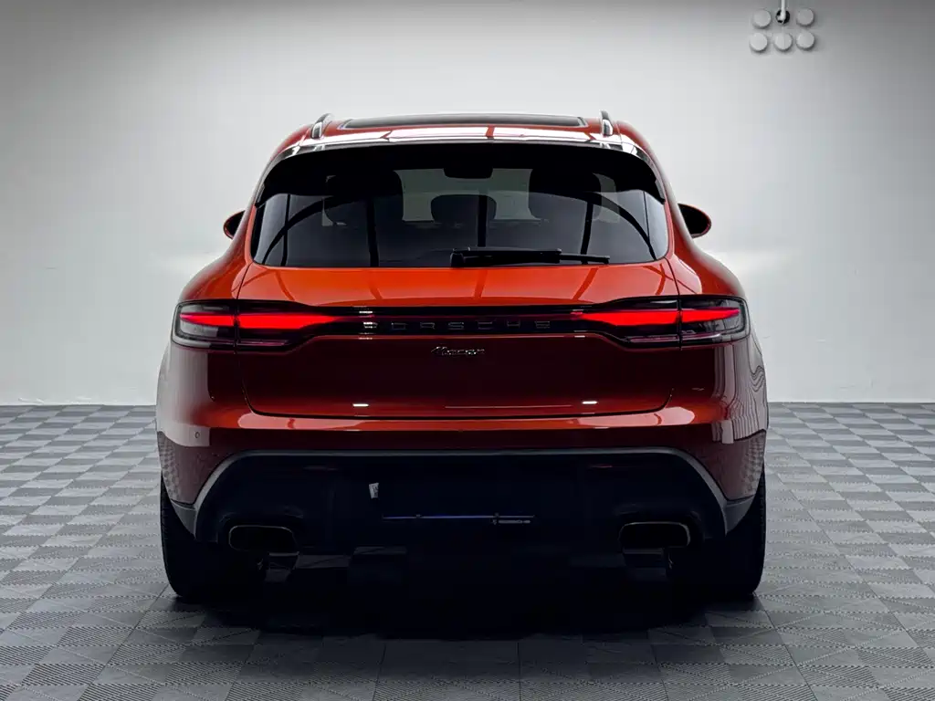 Porsche Macan — миниатюра 6