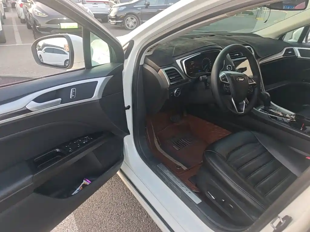 Ford Mondeo — миниатюра 16