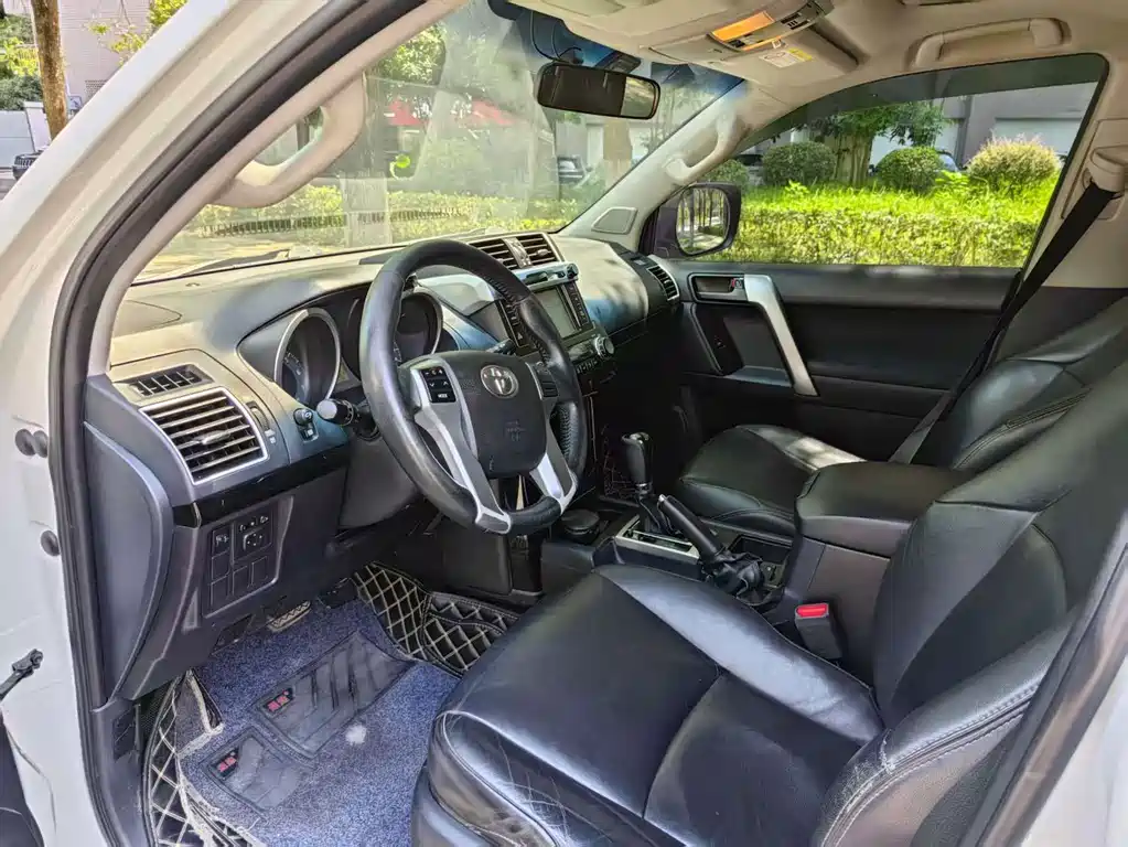 Toyota Prado — миниатюра 4