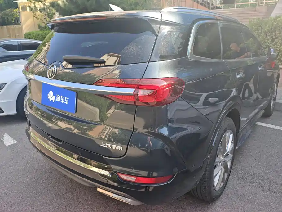 Buick Enclave — миниатюра 3