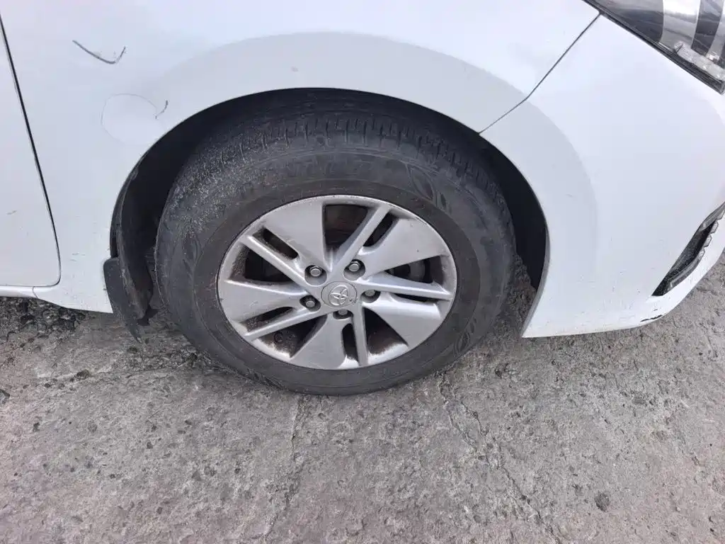 Toyota Corolla — миниатюра 8
