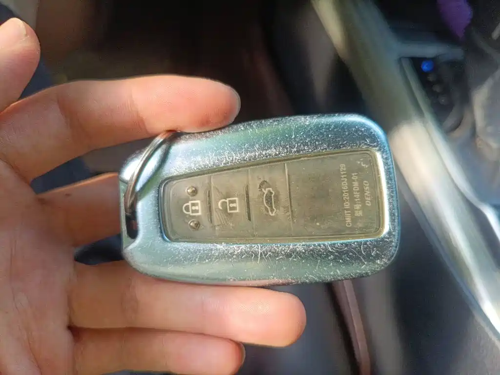 Toyota Camry — миниатюра 9