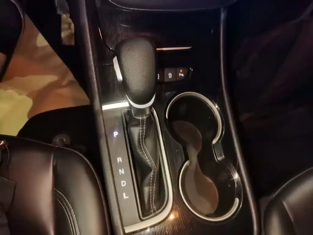 Buick Verano — миниатюра 14