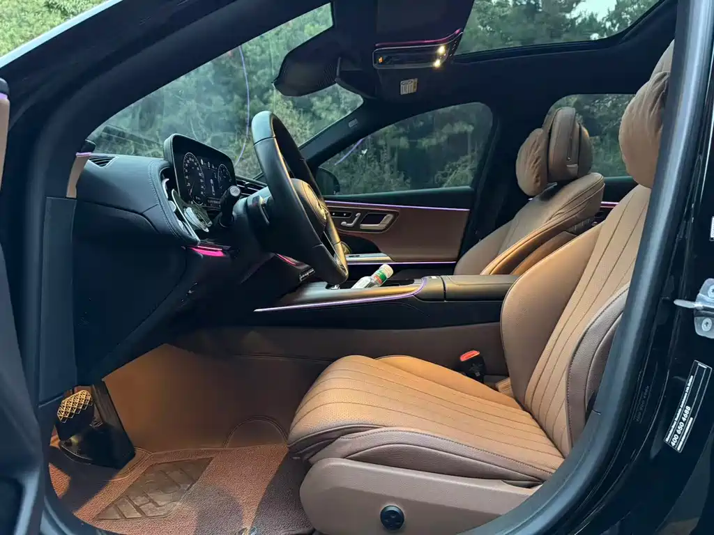 Mercedes-Benz E-Class — миниатюра 6