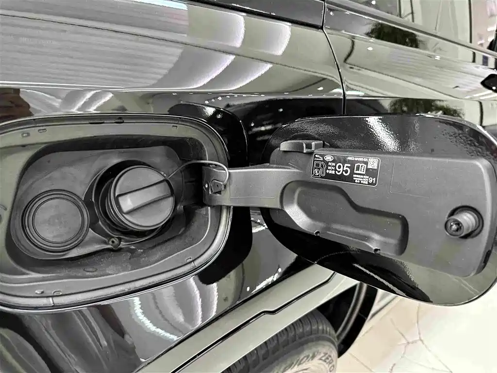 Land Rover Defender — миниатюра 28