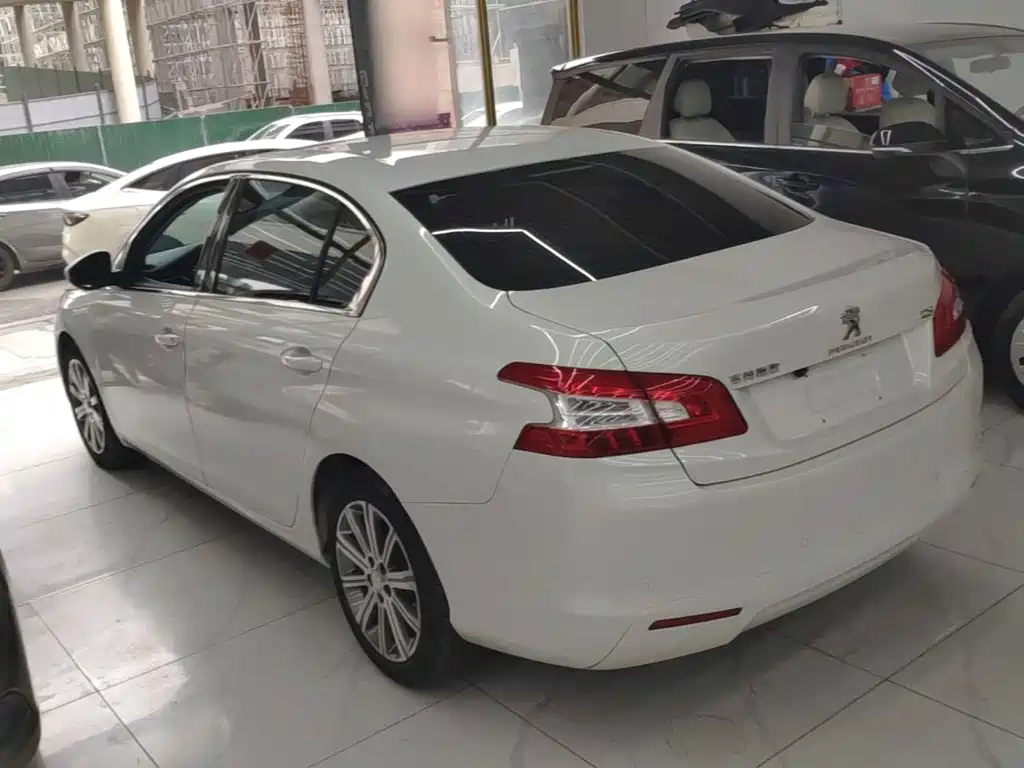 Peugeot 408 — миниатюра 5