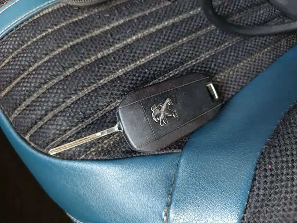 Peugeot 408 — миниатюра 9
