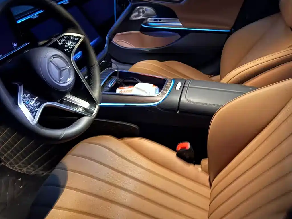 Mercedes-Benz E-Class — миниатюра 4