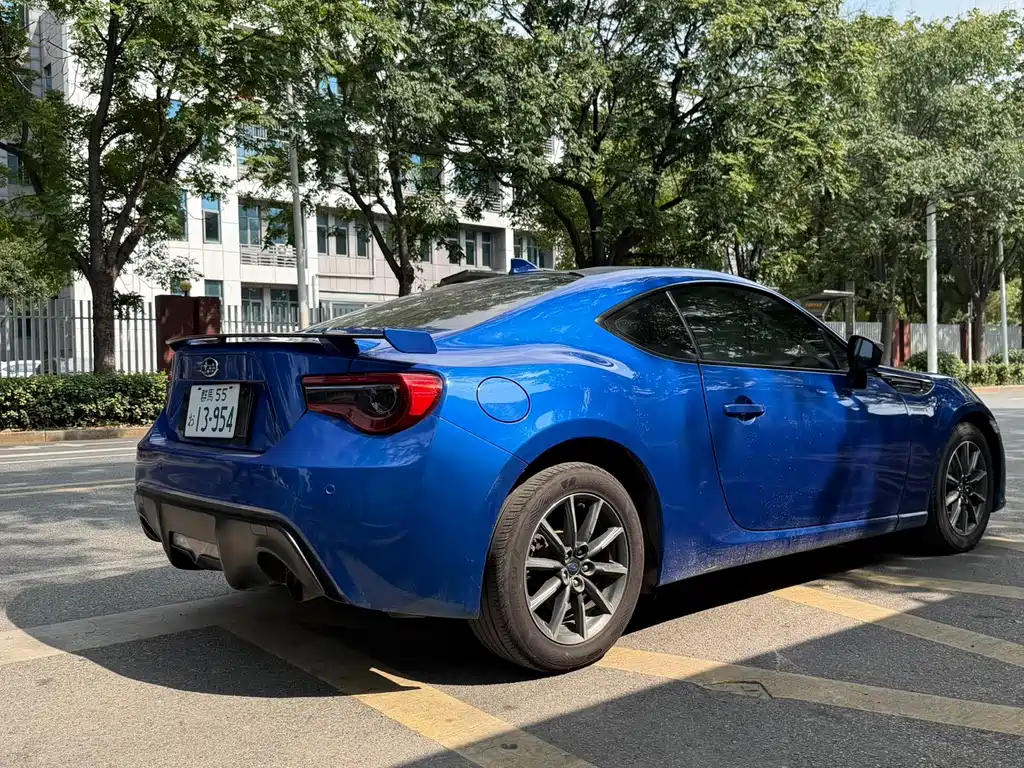 Subaru BRZ — миниатюра 9