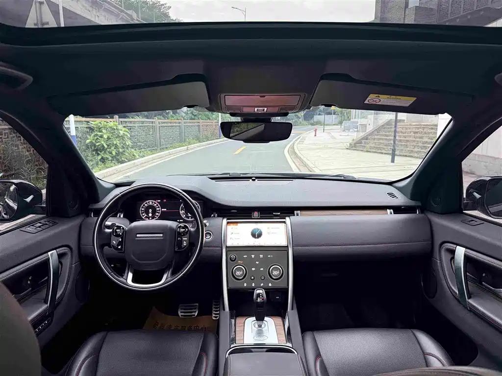 Land Rover Discovery Sport — миниатюра 9