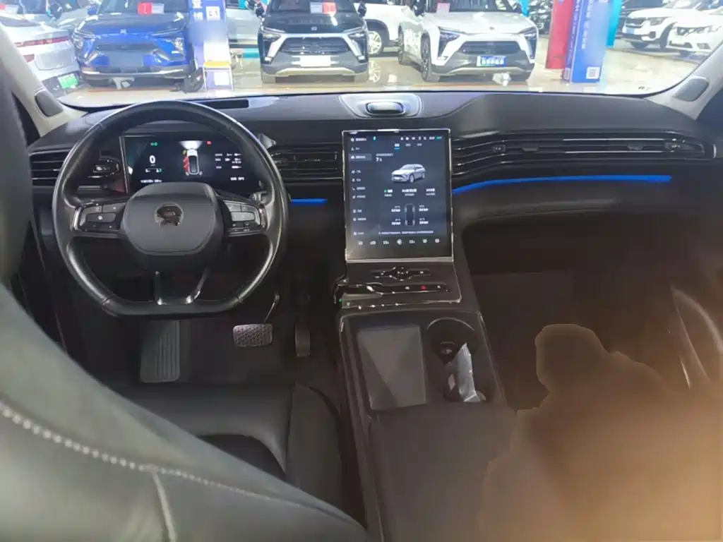 NIO ES6 — миниатюра 10