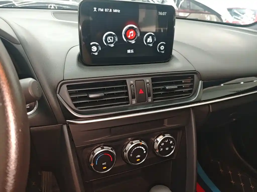 Mazda CX-4 — миниатюра 13