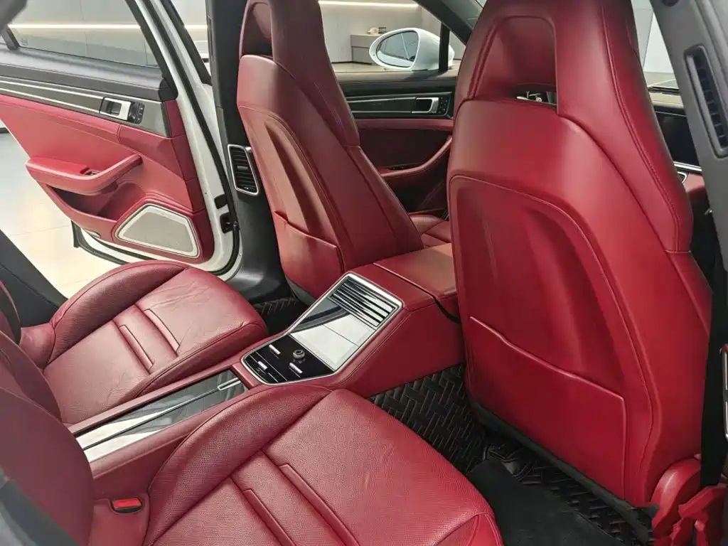 Porsche Panamera — миниатюра 6