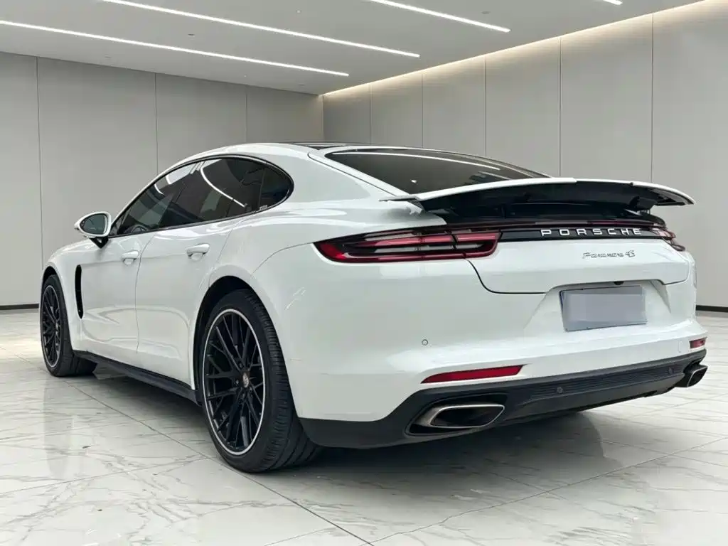 Porsche Panamera — миниатюра 9