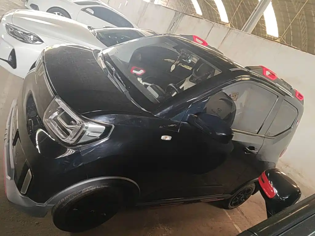Wuling MINIEV — миниатюра 5