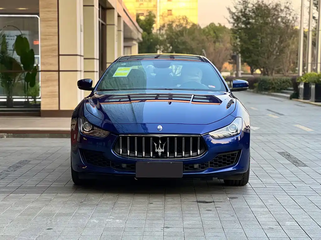 Maserati Ghibli 2023 2.0T GT
