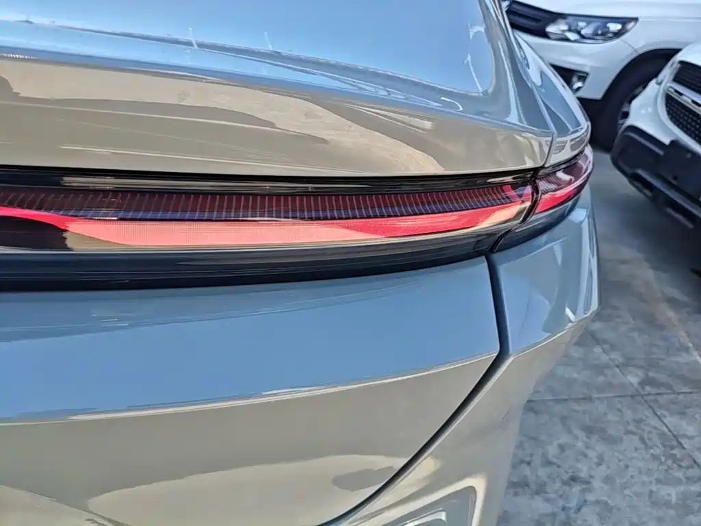 NIO ET5 — миниатюра 8