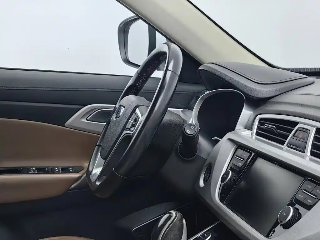 Geely Boyue — миниатюра 22