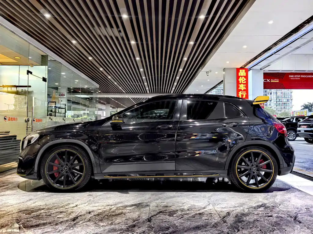 Mercedes-Benz GLA AMG — миниатюра 14