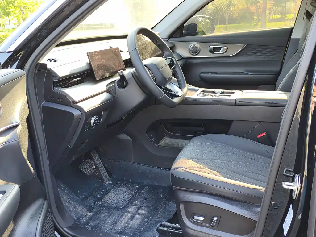 Chery Tiggo 8 PLUS — миниатюра 5