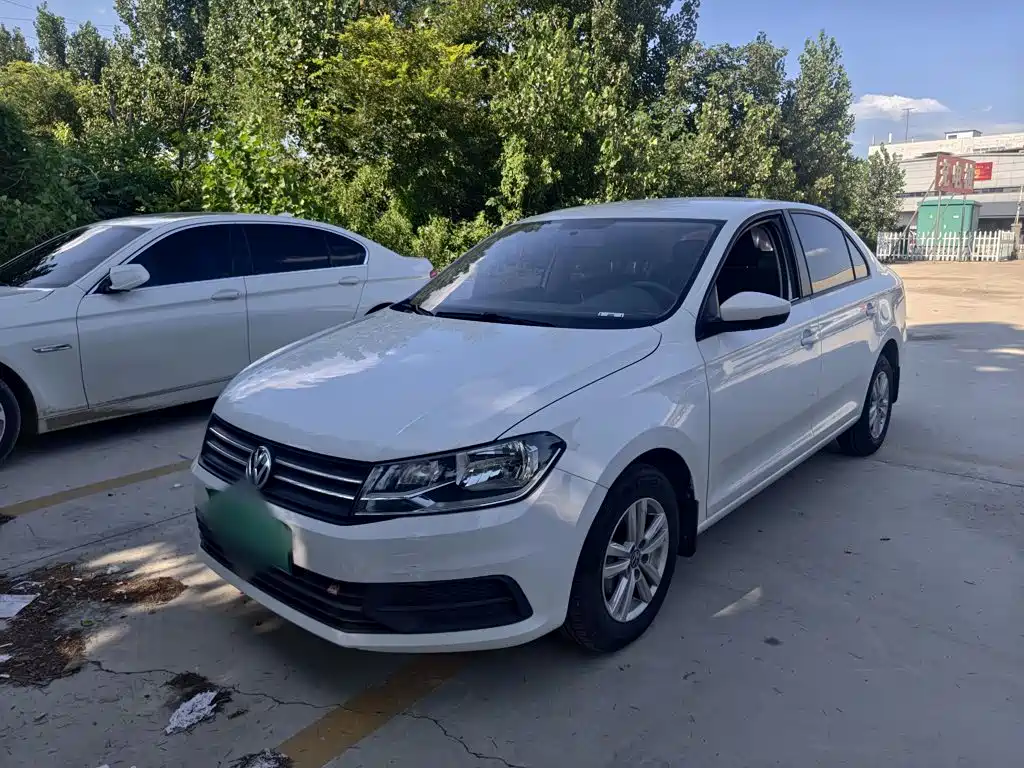 Volkswagen Santana — миниатюра 2