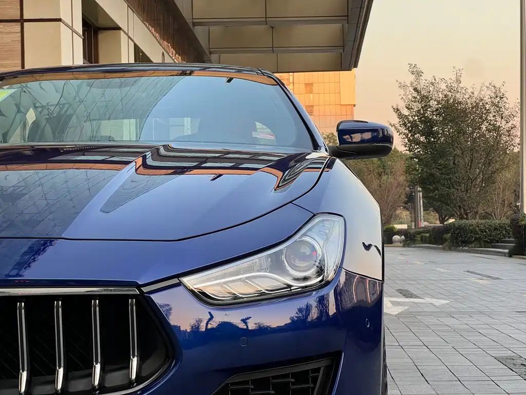 Maserati Ghibli 2023 2.0T GT