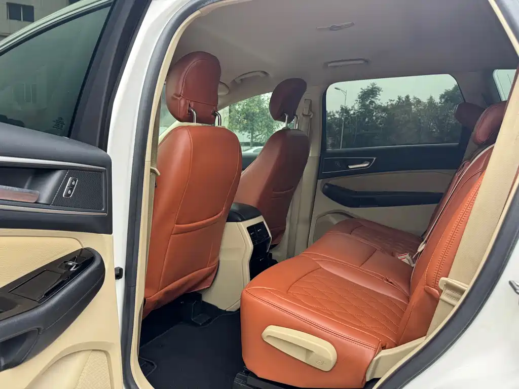 Ford Edge — миниатюра 5