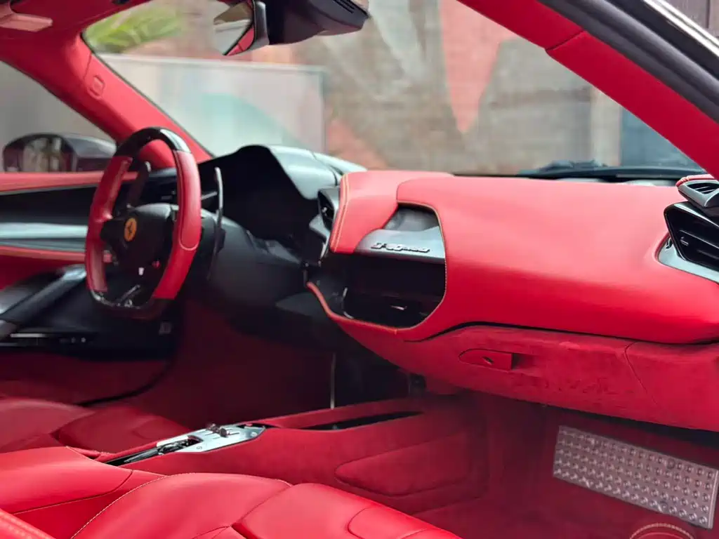 Ferrari SF90 — миниатюра 10