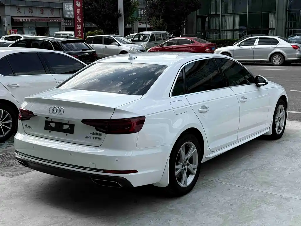 Audi A4L — миниатюра 6