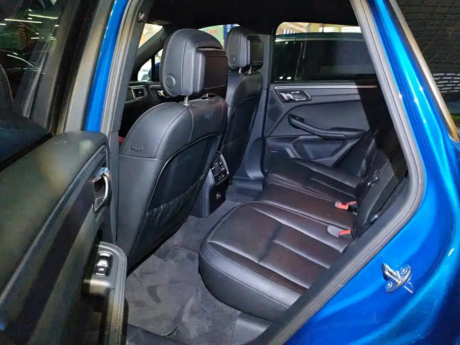 Porsche Macan — миниатюра 11